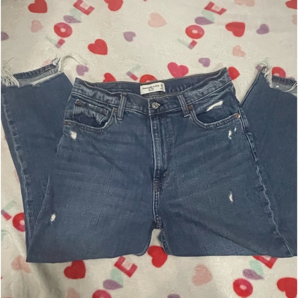 Abercrombie & Fitch Mom Jeans - Picture 4 of 4